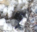 Eifel Mineralien Nickenicher Sattel Osumilith