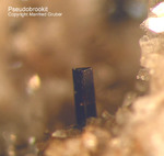 Eifel Mineralien Niveligsberg Pseudobrookit