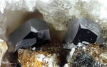 Mineralien Eifel Bellerberg Braunit
