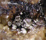 Griechenland Lavrion Mineralien Plaka Brianyoungit Bastenbergit